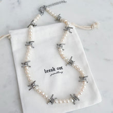 Load image into Gallery viewer, Pearl &amp; Multi Barbed Necklace
