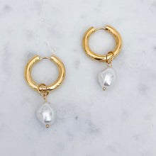 Load image into Gallery viewer, PREORDER Chunky Pearl Hoops
