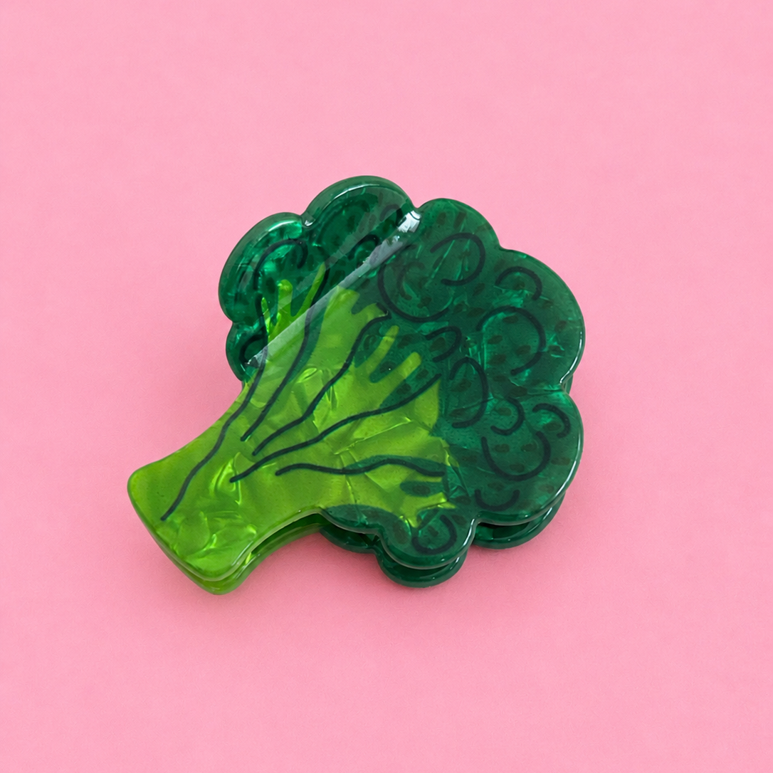 Green hair clip in the shape of a broccoli 