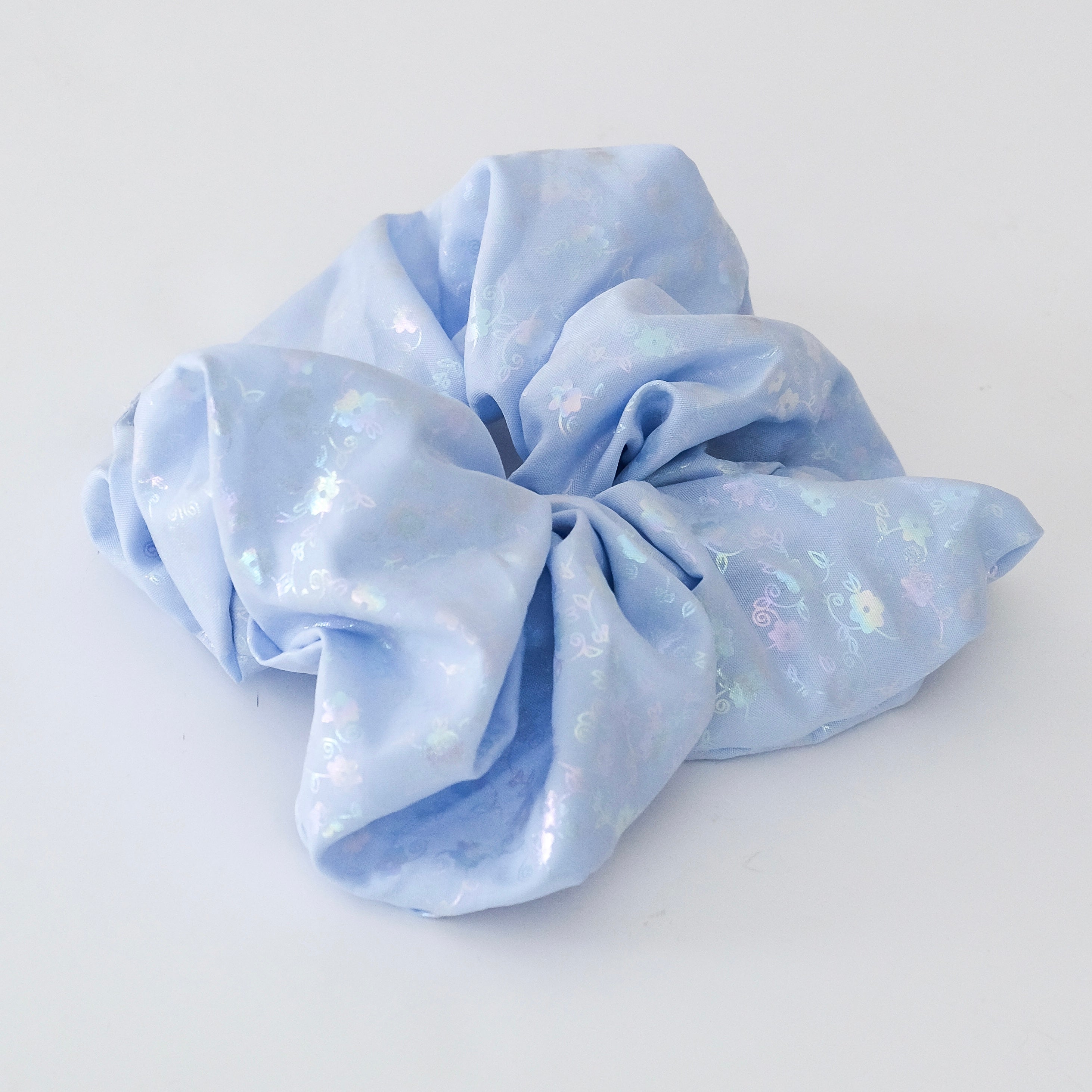 Holographic Scrunchie