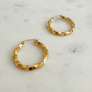 Mary Round Hoops