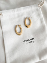 Load image into Gallery viewer, Gold Oval Earrings
