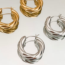 Load image into Gallery viewer, Taffy Hoop Earrings
